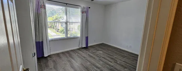 Residence photo 5