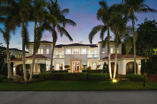Royal Palm Yacht and Country Club Residence photo 3