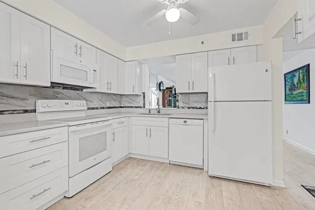  Unit 202 photo 6