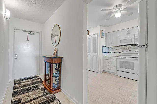  Unit 202 photo 8