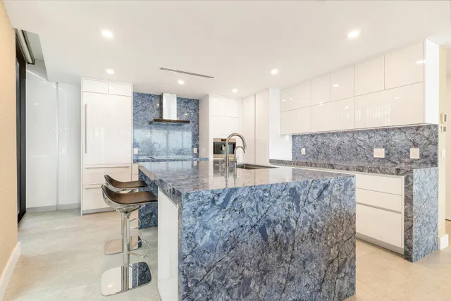 Singer Island Unit 202 photo 12
