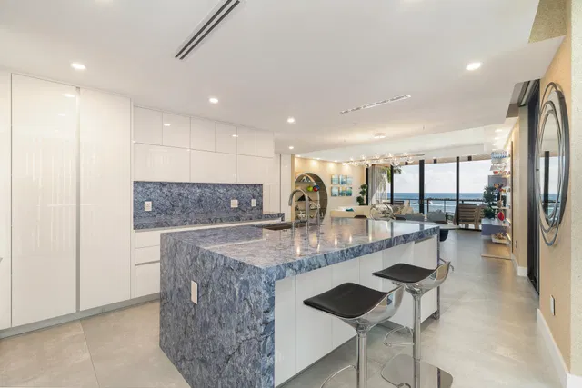 Singer Island Unit 202 photo 15