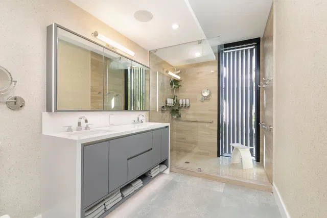 Singer Island Unit 202 photo 19