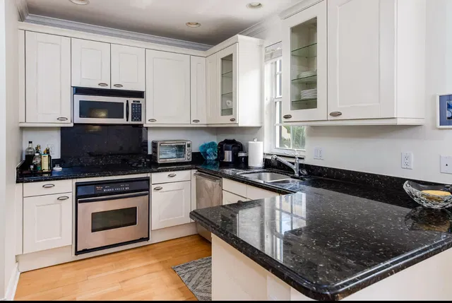 Residence photo 3