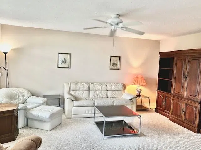 Residence photo 2