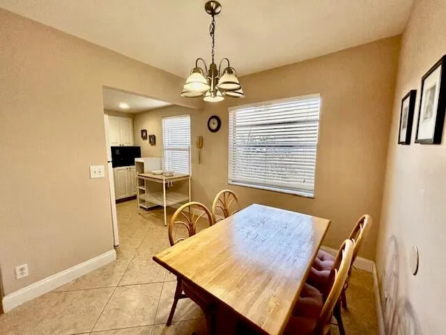 Residence photo 12