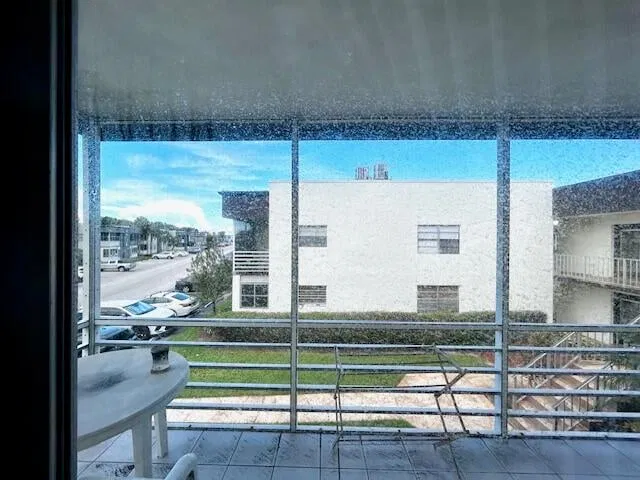 Residence photo 17
