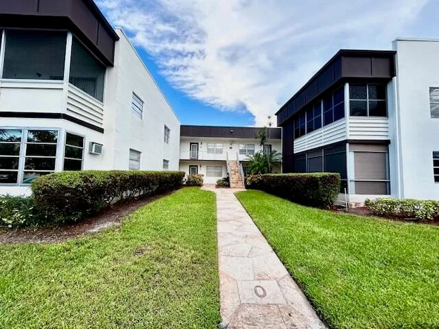 Residence photo 35
