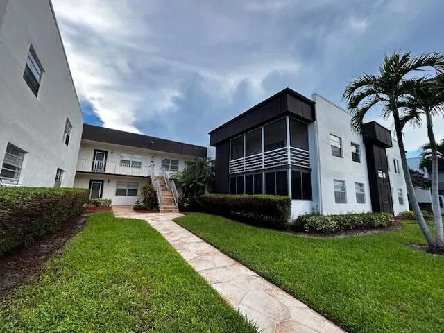 Residence photo 36