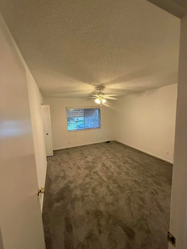Unit C-2 photo 2