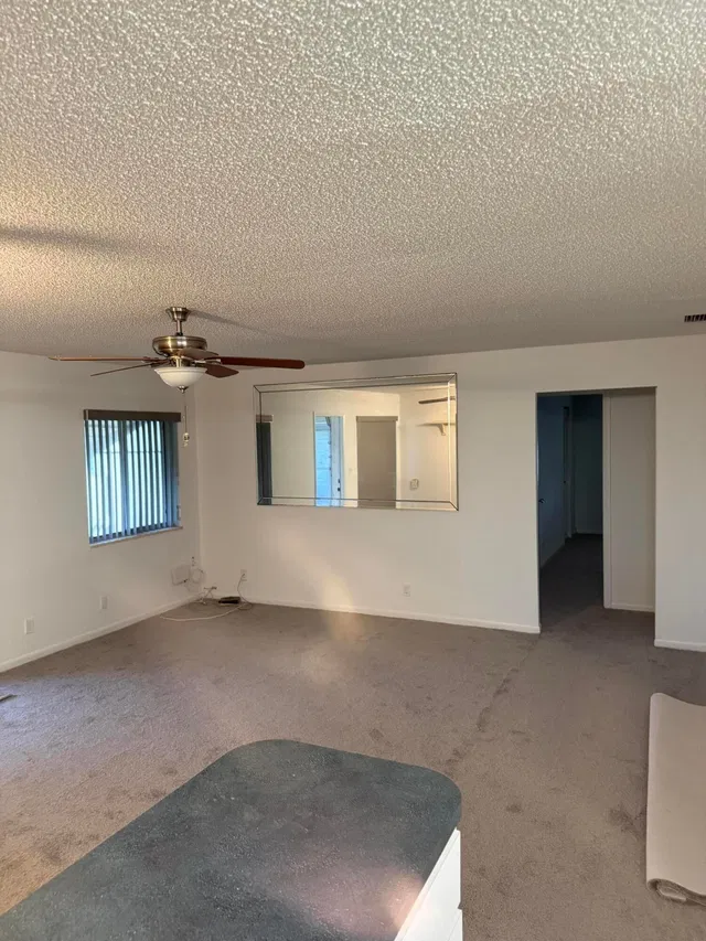 Unit C-2 photo 9