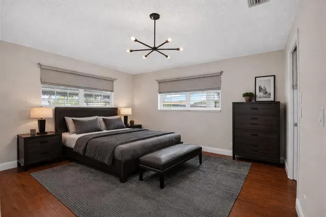  Residence photo 4
