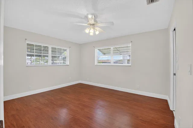  Residence photo 19