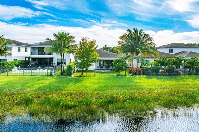 Boca Bridges Residence photo 34