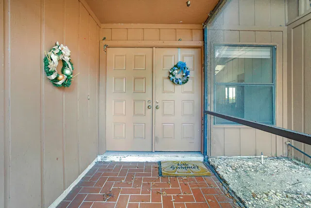 Eastpointe Country Club Residence photo 2