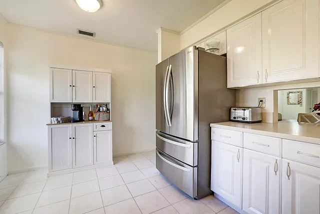 Eastpointe Country Club Residence photo 17