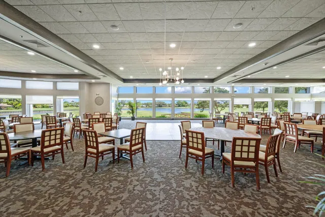 Eastpointe Country Club Residence photo 48
