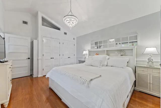  Residence photo 9