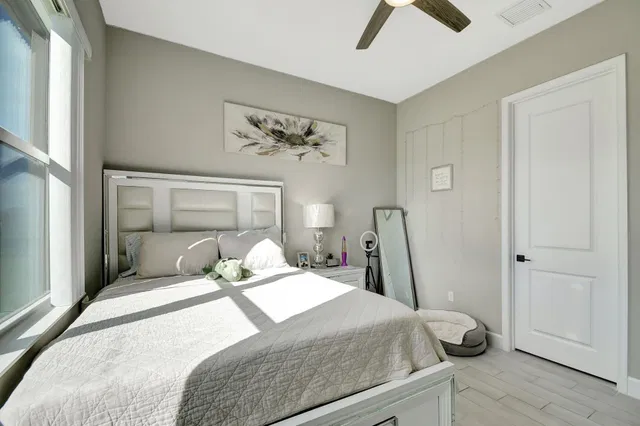 Residence photo 20
