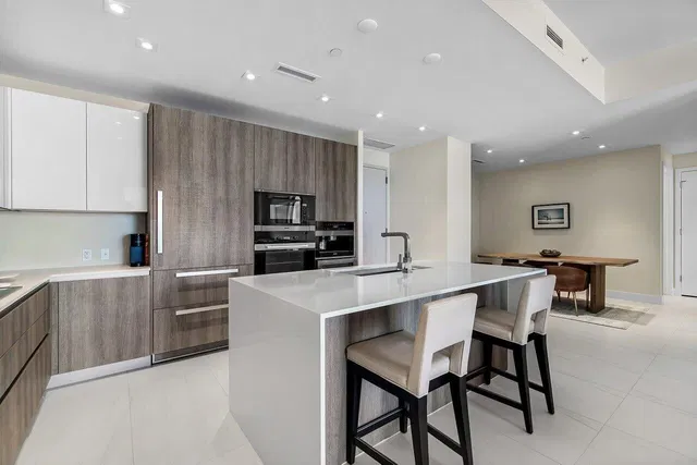 Amrit Ocean Resort & Residences Unit H1602 photo 6