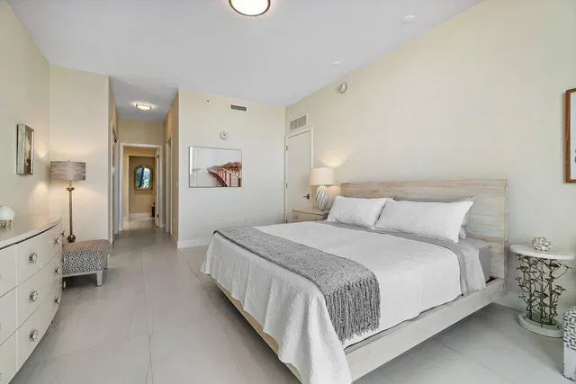 Amrit Ocean Resort & Residences Unit H1602 photo 14