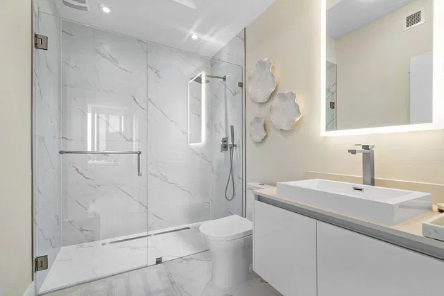 Amrit Ocean Resort & Residences Unit H1602 photo 21