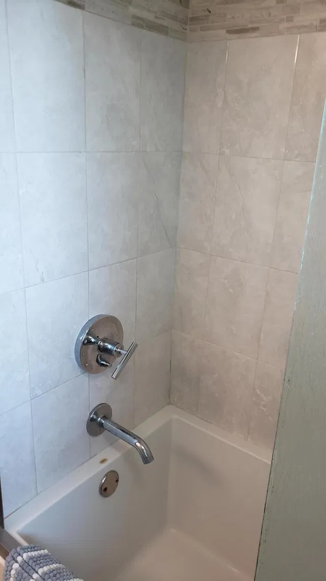 Unit 304 photo 18