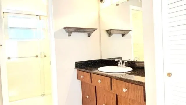 Unit 243 photo 13