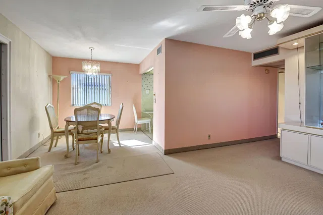Residence photo 10