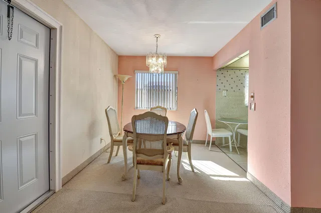 Residence photo 11