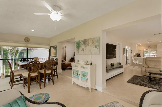 Boca Lago Country Club Homes Unit 5-D photo 4