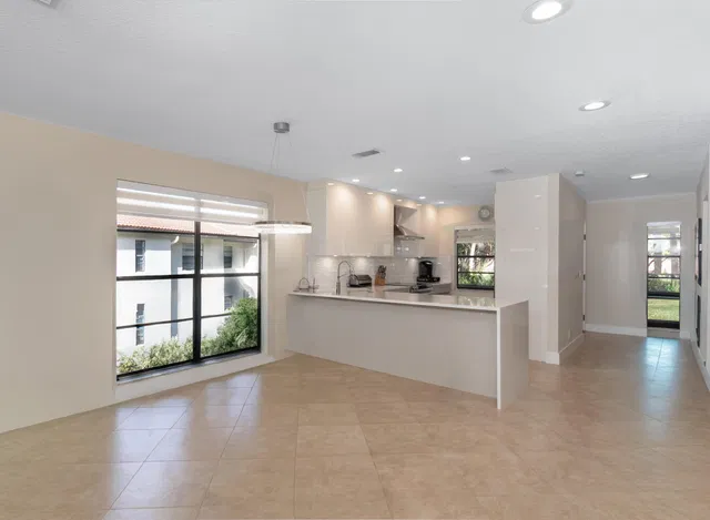 Boca Lago Country Club Homes Unit 5-D photo 8
