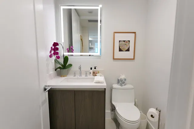 Royal Palm Residences Boca Raton Unit 403 photo 4