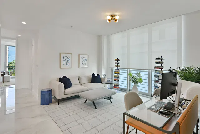 Royal Palm Residences Boca Raton Unit 403 photo 20