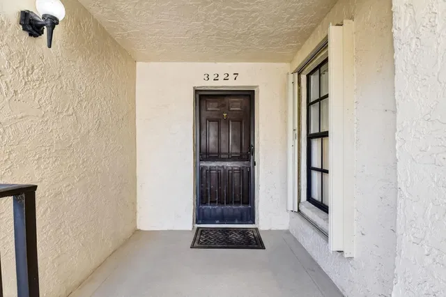 Residence photo 5