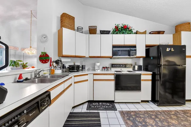 Residence photo 17