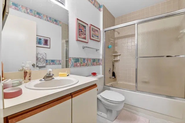 Residence photo 38