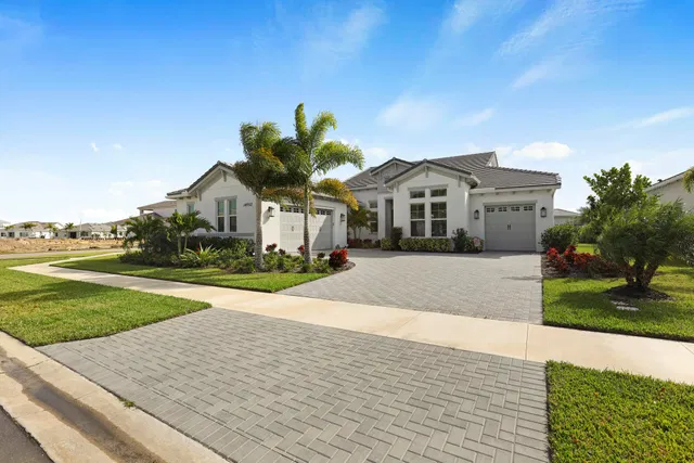 Residence photo 4