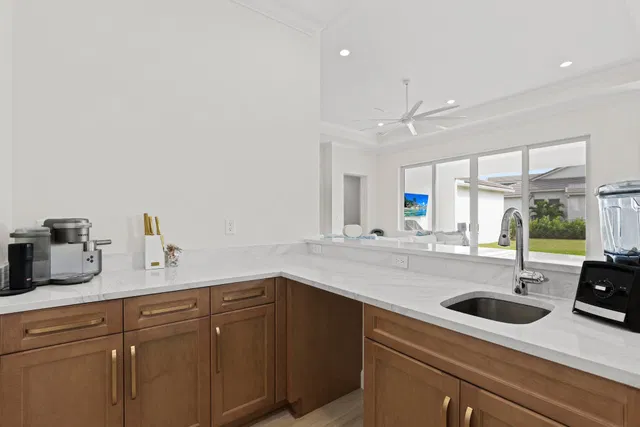 Residence photo 22