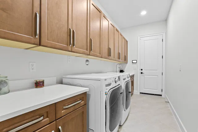 Residence photo 57