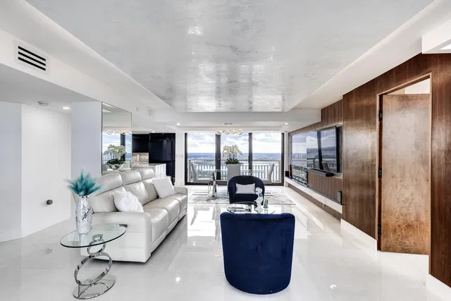 Tiara Singer Island Unit Ph-a photo 3