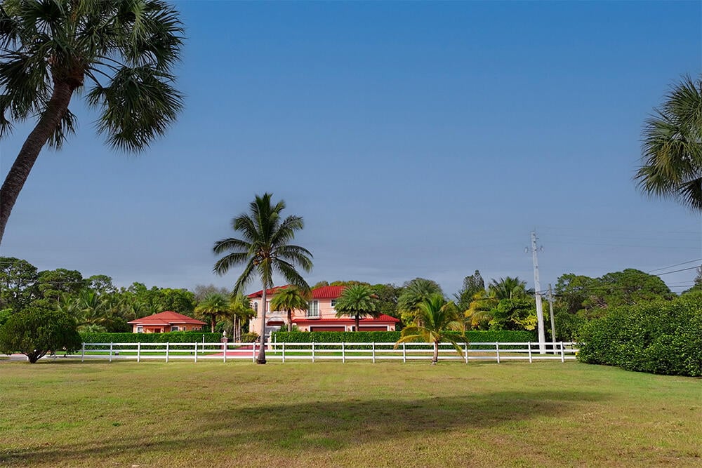 Residence photo 9