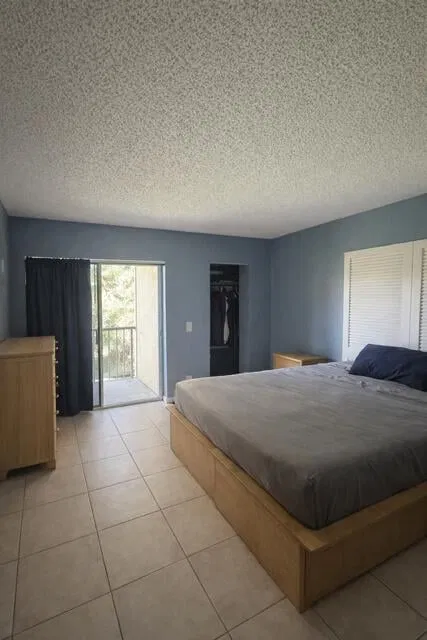 Residence photo 2