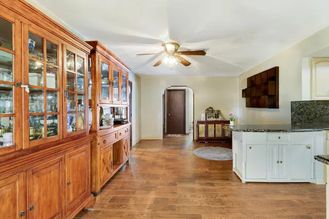 Residence photo 38