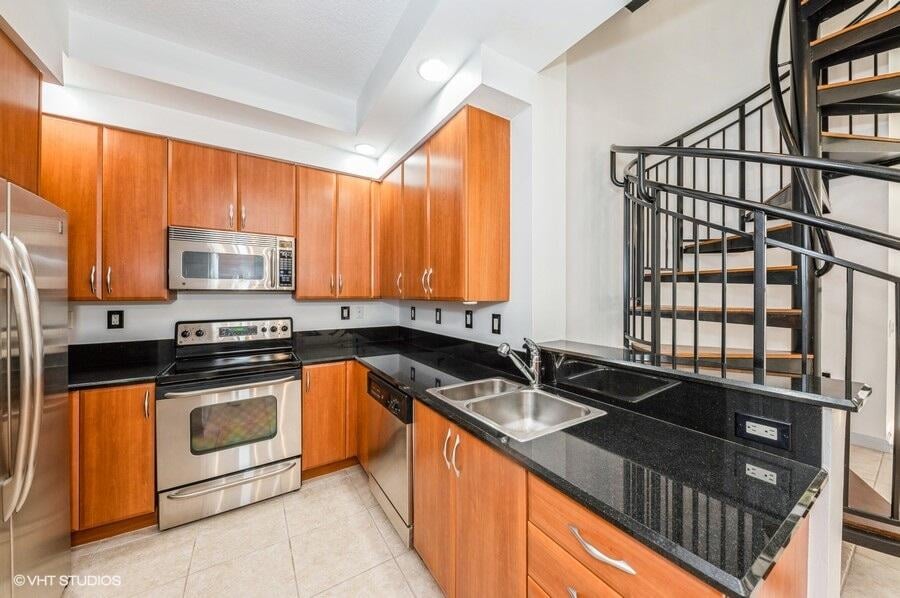 One City Plaza Unit 116 photo 5