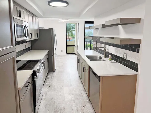Singer Island Unit 1d photo 10