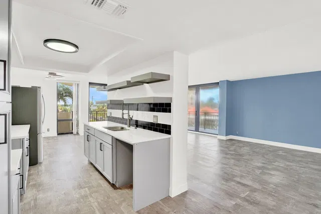 Singer Island Unit 1d photo 12