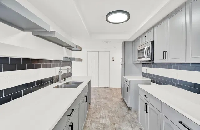 Singer Island Unit 1d photo 18