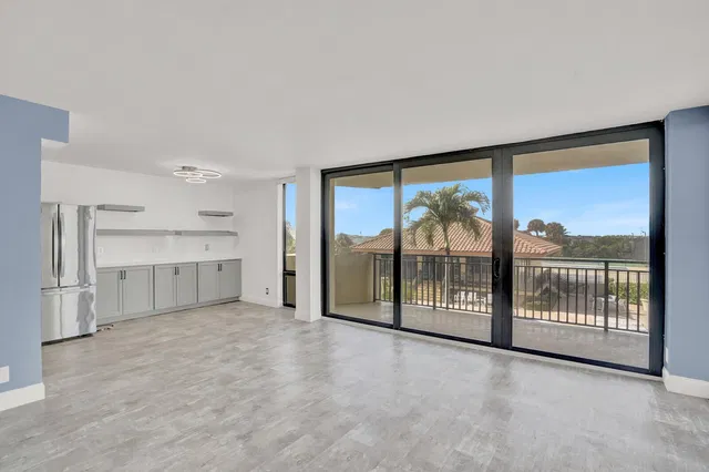 Singer Island Unit 1d photo 24