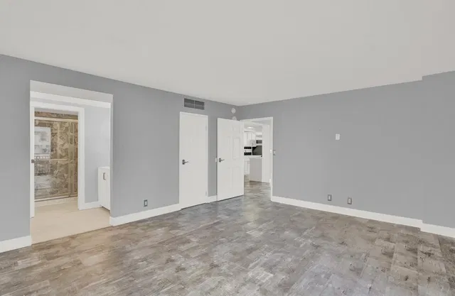 Singer Island Unit 1d photo 29